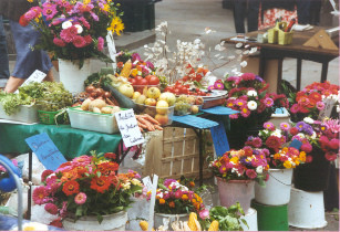 Liçes Markt Blumenauslage