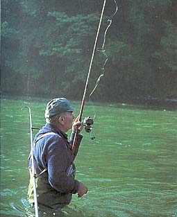 pêcheur en rivière