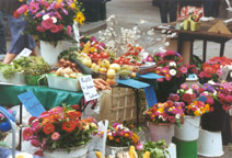 flowers on market Rennes