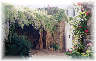 La Goëlette cour