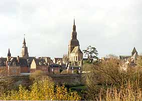 Blick auf Dinan