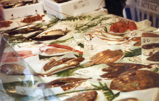 poissons au marché